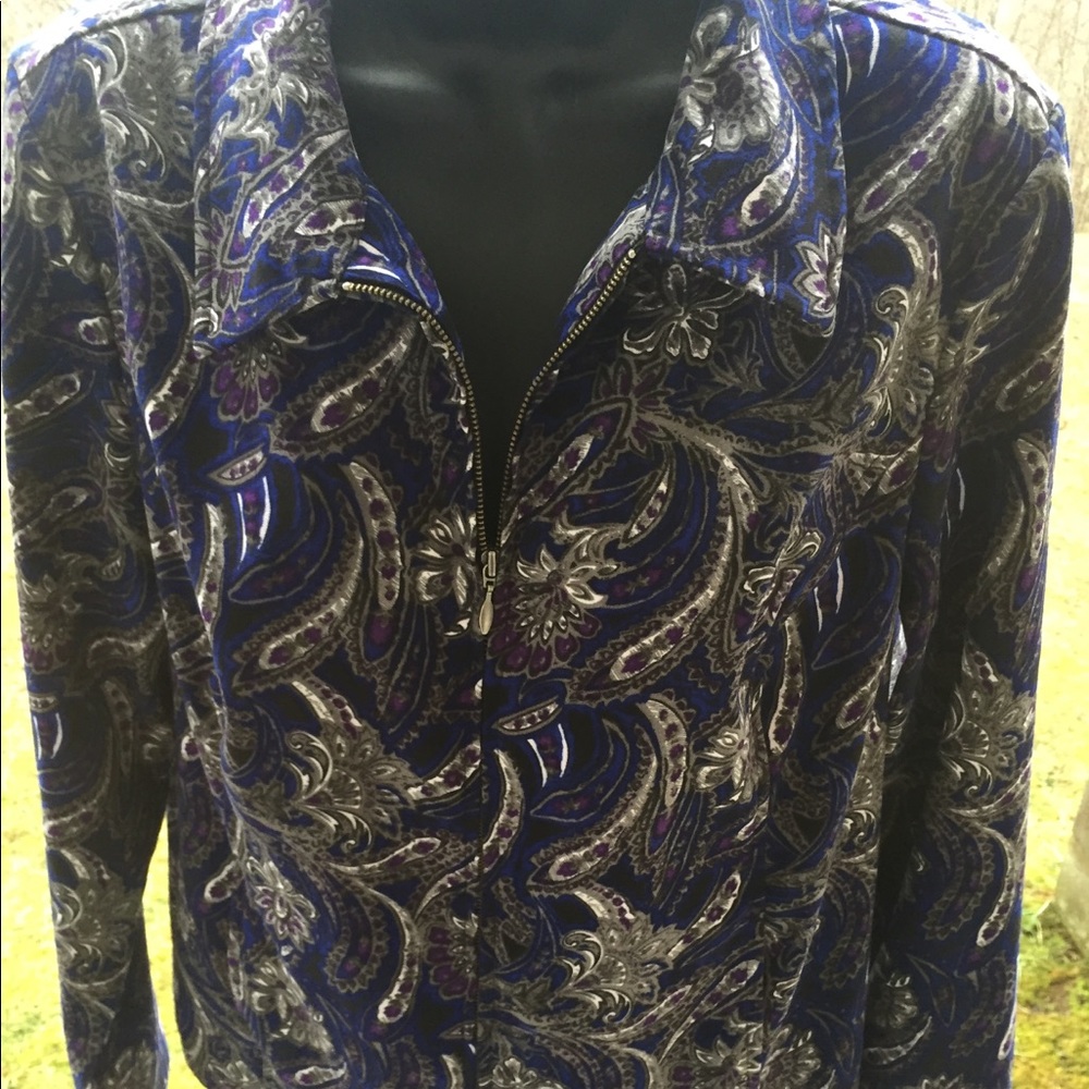 Christopher & Banks zip up Jacket. Size M.